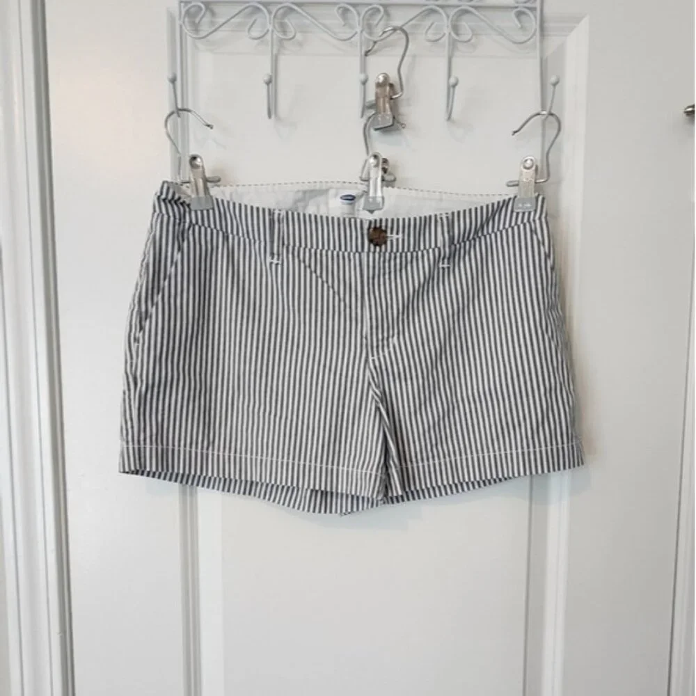 Old Navy Shorts Size 8